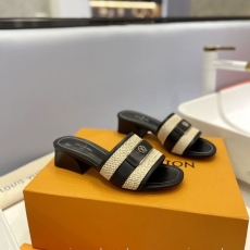 Louis Vuitton Slippers